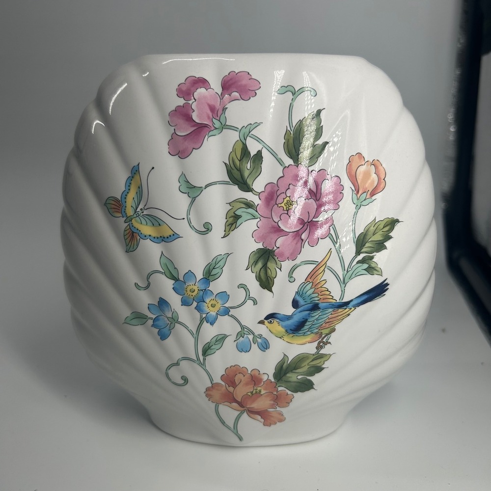Vintage clam shell design Floral Bird Vase‎ Japan  Gold Trim Accent DecoR spring
